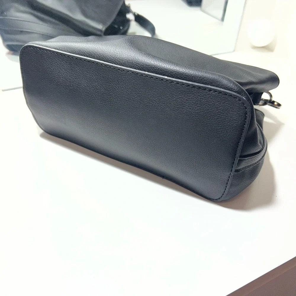 Nine West Gracyn Bucket Black One Size Handbag
